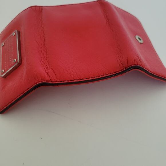 Marc Jacobs Key Case 6 Key Hooks Wallet Trifold Red Leather Designer Charm Logo - Picture 7 of 11